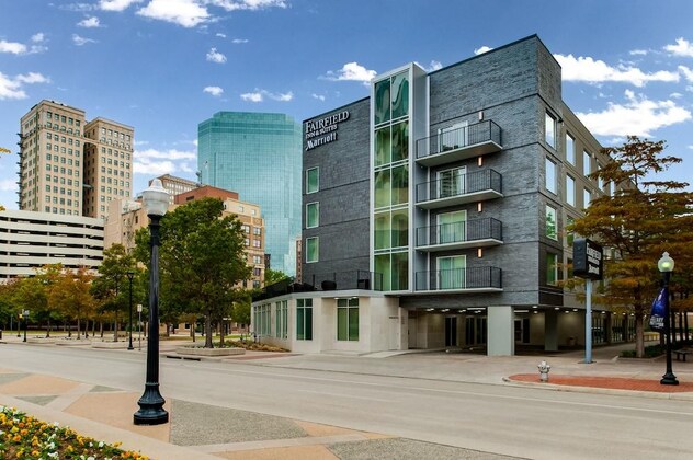 Gallery - Fairfield Inn & Suites Fort Worth Downtown Convention Center