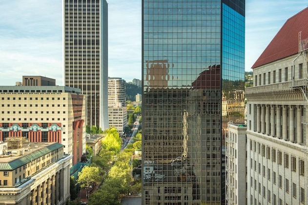 Gallery - The Duniway Portland A Hilton Hotel