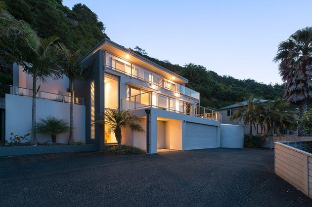 Gallery - Sea Breeze Lodge