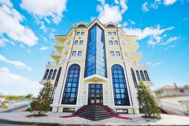 Gallery - Hotel Luani Arte