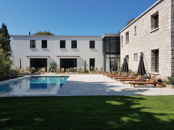 Gallery - Hôtel Particulier Cassis, Parking Sécurisé, Piscine Chauffée