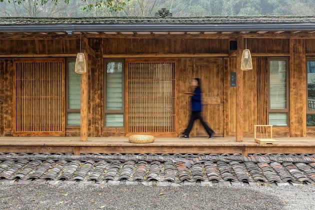 Gallery - Sukham Advesa Emei