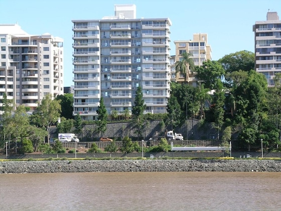 Gallery - Fairthorpe Apartments