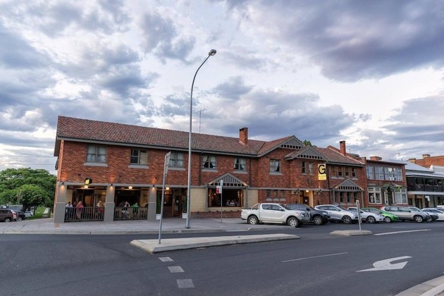 Gallery - The George Hotel