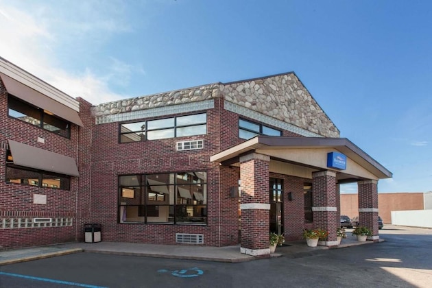 Gallery - Baymont By Wyndham Downtown Detroit