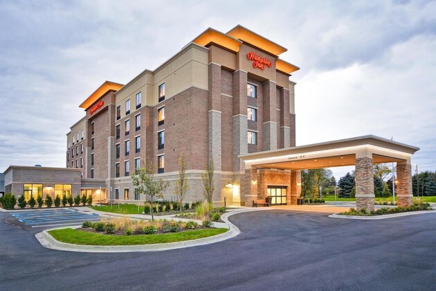 Gallery - Hampton Inn Livonia Detroit