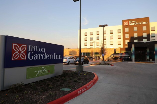 Gallery - Hilton Garden Inn Austin Airport