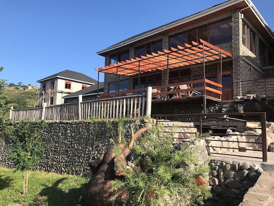 Gallery - Kyangabi Crater Resort