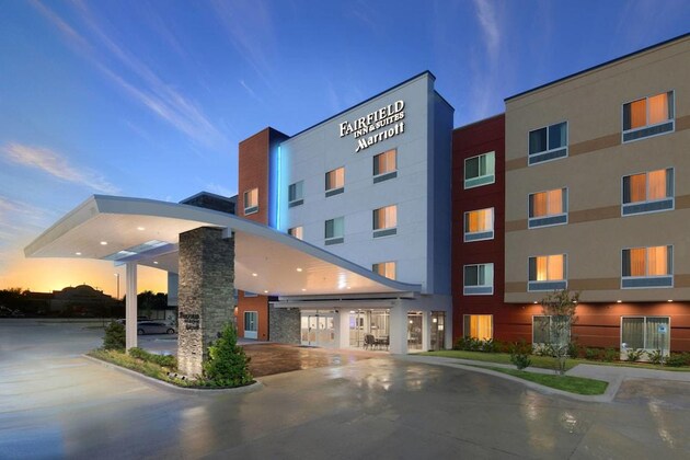 Gallery - Fairfield Inn & Suites Fort Worth South Burleson