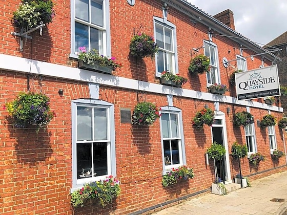 Gallery - The Quayside Hotel And Bar