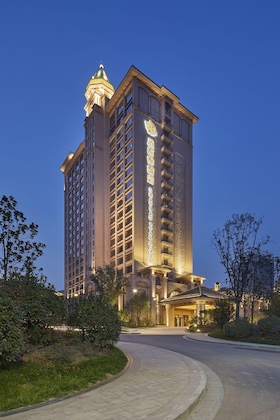 Gallery - Chateau Star River Shaanxi