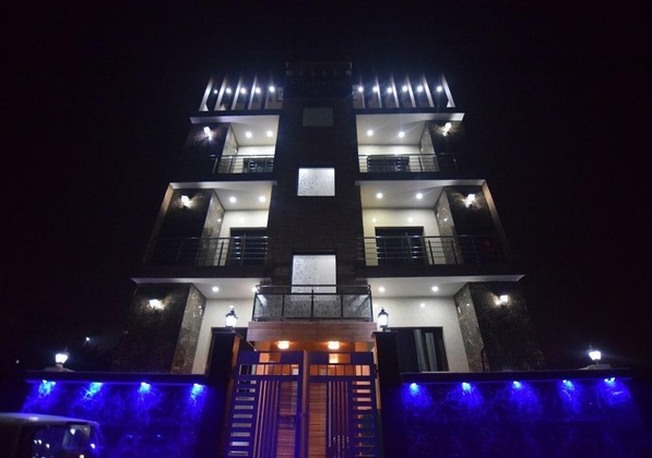 Gallery - Sangvi Palace