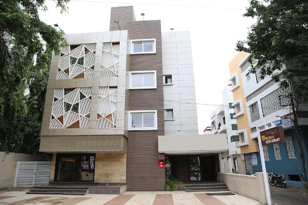 Gallery - Oyo 9953 Hotel Alankar