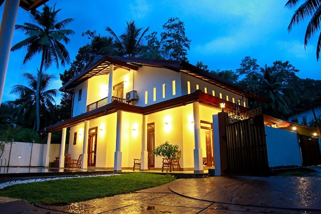 Gallery - Galle Cemellia