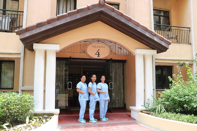 Gallery - Sarasota Residential Resort, Newport City