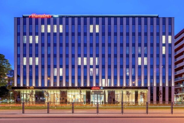 Gallery - Hampton By Hilton Warsaw Mokotow