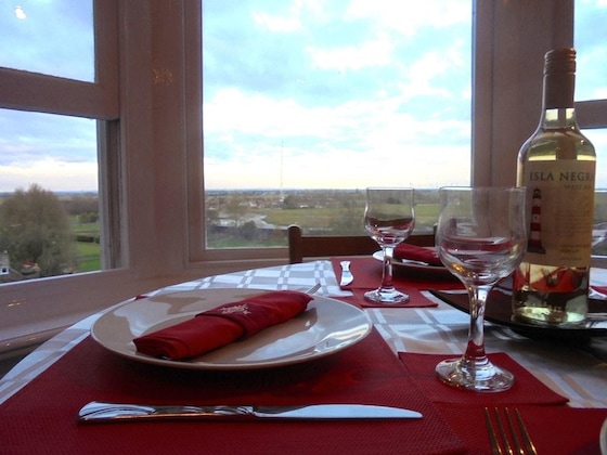 Gallery - Seaview Cottage