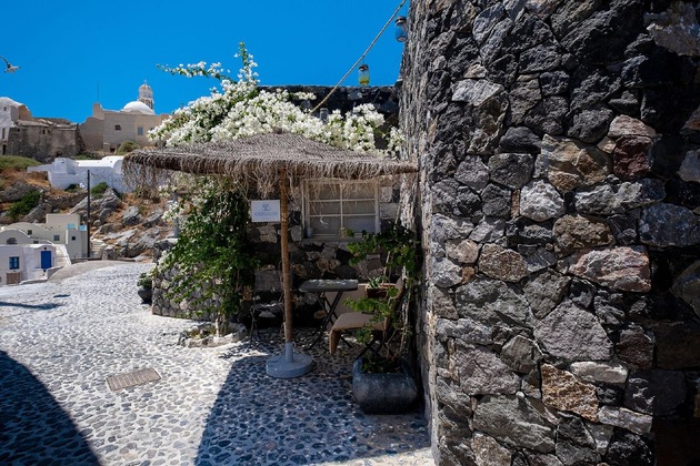 Gallery - Rock Villas - Emporio | Pool, Jacuzzi, Castle View