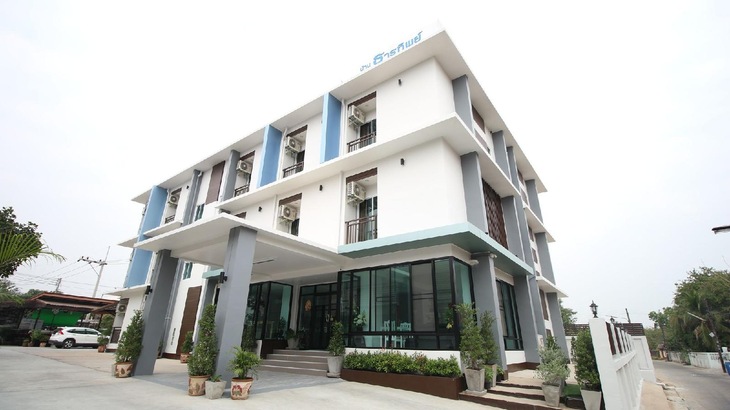 Gallery - Baanthanthip Hotel