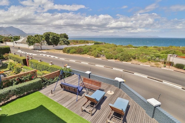 Gallery - The Whale's Tale Guesthouse