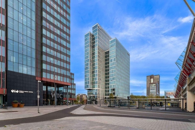 Gallery - Plaza Premium Almere