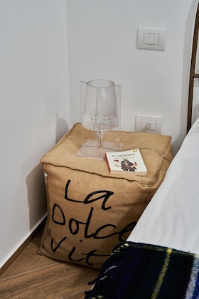 Gallery - Palazzo Bevilacqua Napoli B&B
