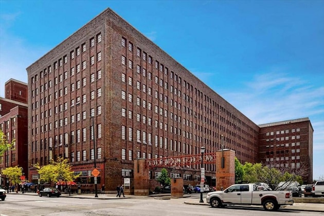 Gallery - Global Luxury Suites In Downtown Cleveland