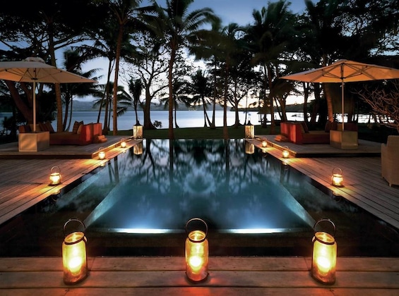 Gallery - Dolphin Island - Private Island