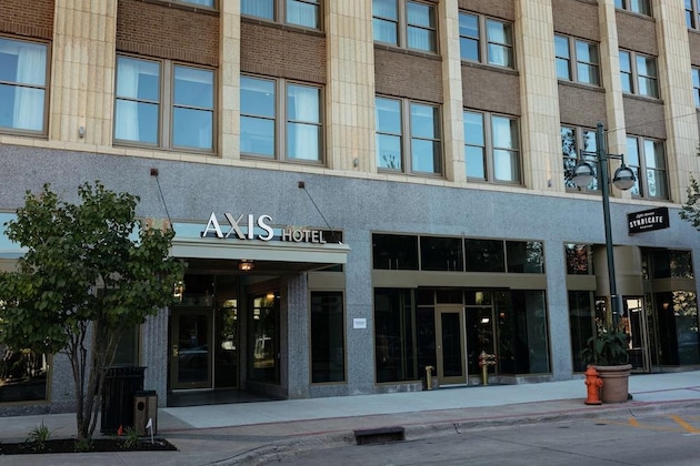 Gallery - The Axis Hotel Moline, Tapestry Collection By Hilton