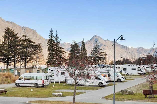 Gallery - Hampshire Holiday Parks - Queenstown Lakeview