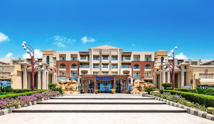 Gallery - SUNRISE Solara Aqua Park Resort