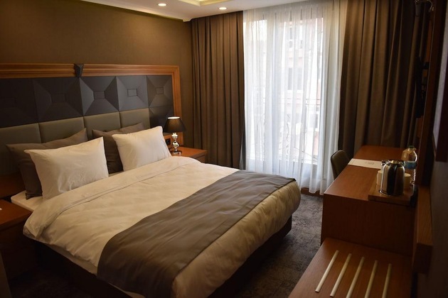 Gallery - Four Seven Hotel