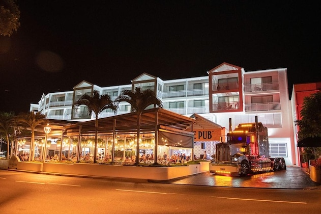 Gallery - Airlie Beach Hotel