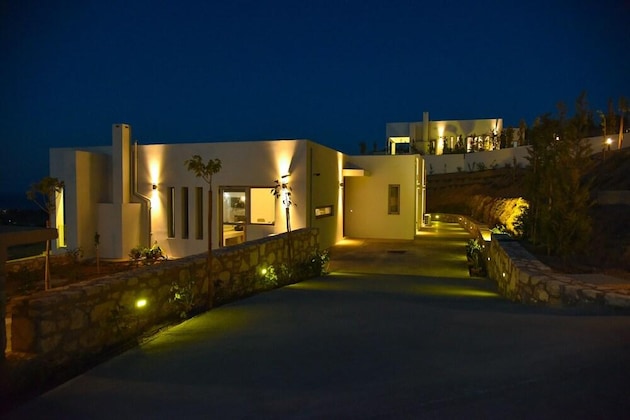 Gallery - Sea View Villas