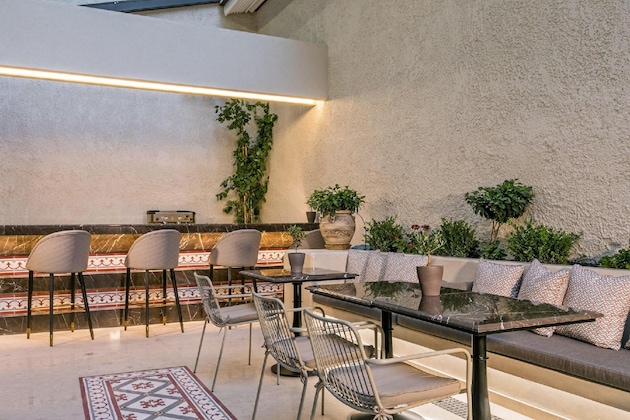 Gallery - Estia Boutique Apartments
