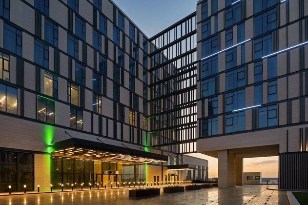 Gallery - Holiday Inn Dubai Al-Maktoum Airport, An Ihg Hotel
