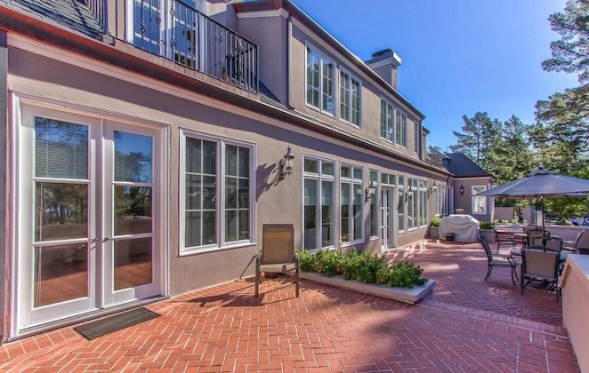 Gallery - Lx33: Luxury Vacation Villa On Pebble Beach With Pool