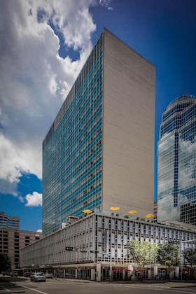 Gallery - The Westin Houston Medical Center Museum District