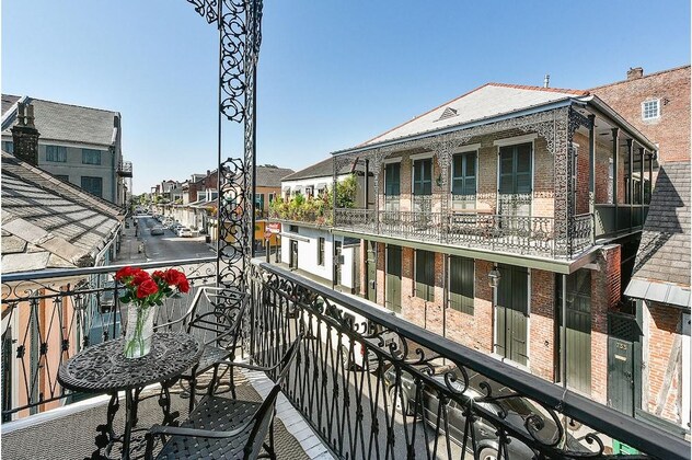 Gallery - French Quarter Mansion