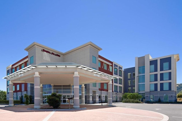 Gallery - Hampton Inn & Suites - Gilroy, Ca