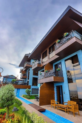 Gallery - Peerless Villas Hotel