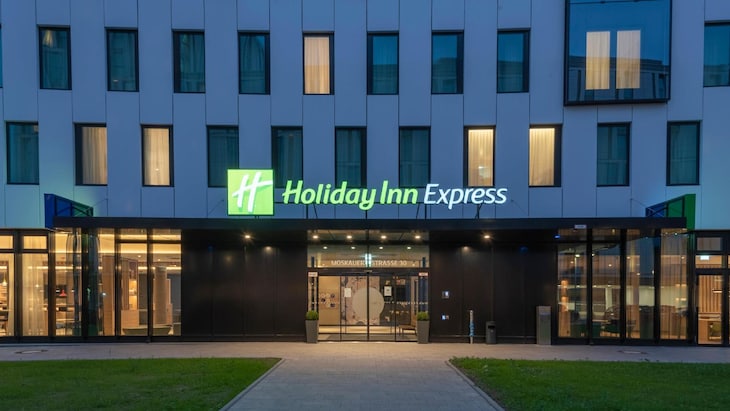 Gallery - Holiday Inn Express Düsseldorf – Hauptbahnhof, An Ihg Hotel