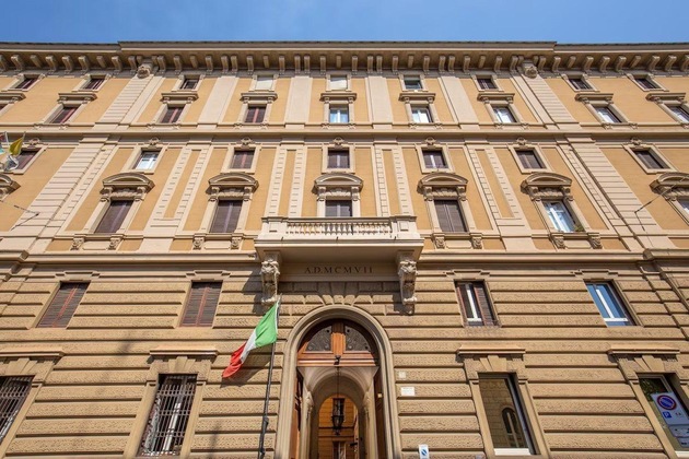 Gallery - Courtyard Rome Suite