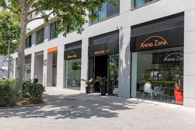 Gallery - Arena Zone Hotel