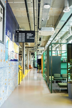 Gallery - The Social Hub Delft