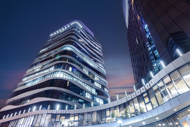 Gallery - Meta Business Hotel