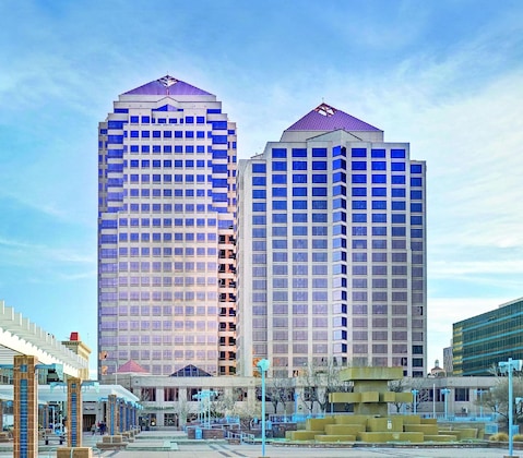 Gallery - The Clyde Hotel