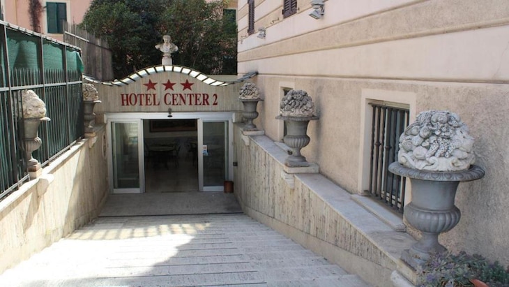 Gallery - Hotel Center 2