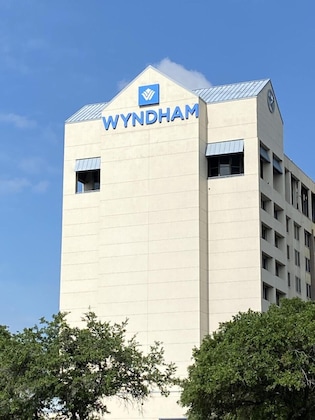 Gallery - Wyndham Houston near NRG Park Medical Center
