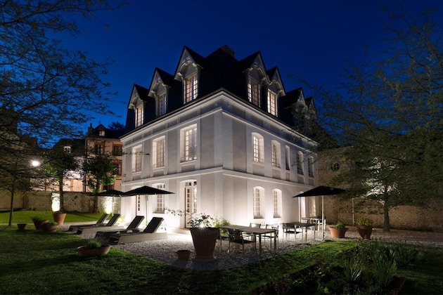 Gallery - Hôtel Saint-Delis - Relais & Châteaux